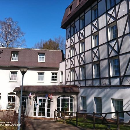 Valdstejn Hotel ลิเบอเรซ ภายนอก รูปภาพ